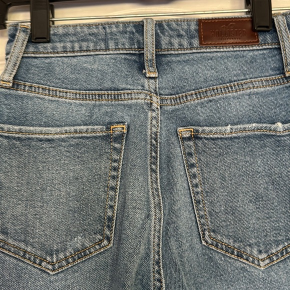 Hollister Jeans - Picture 4 of 4